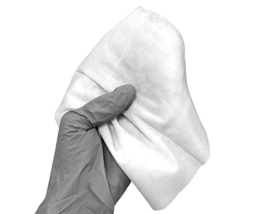 Foto von vorbefeuchtetem Waschhandschuh in Hand